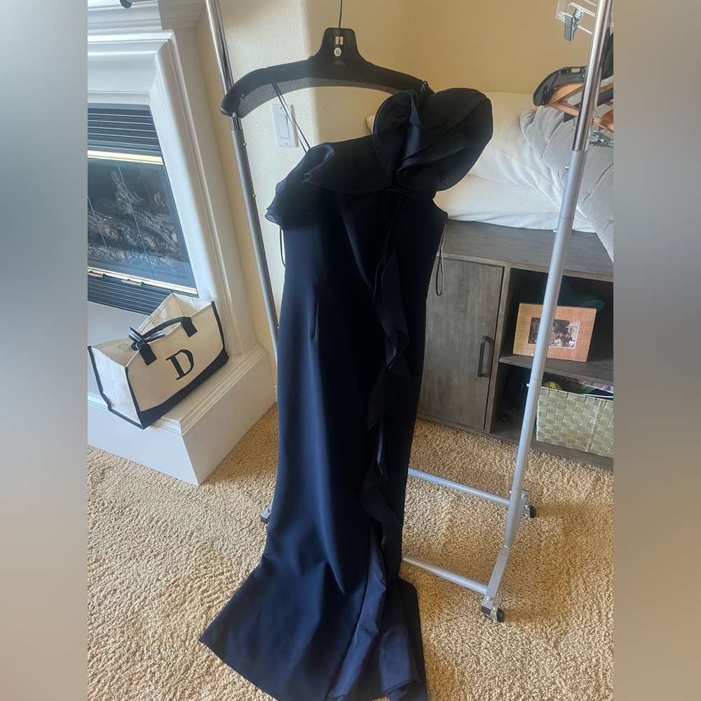 NWT Teri Jon Navy One-Shoulder Gown US 6 - Picture 2 of 6